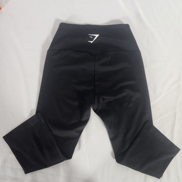 Gymshark Apparel Size XS Orange Crush Top with Jet Black Leggings - Picture 3 of 8